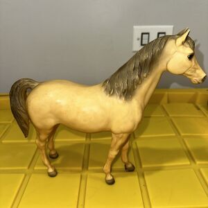 VINTAGE BREYER PROUD ARABIAN MARE HORSE FIGURE 9"